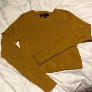 Crop top sweater